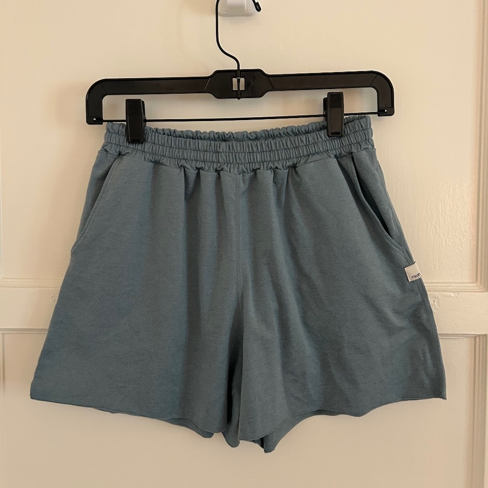 Vuori Boyfriend Short Shade Heather XS